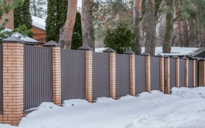 Jak przygotować podmurówkę z pustaków pod ogrodzenie, żeby nie osiadała po zimie i nie pękała