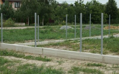 Jak przygotować działkę przed montażem ogrodzenia panelowego albo aluminiowego